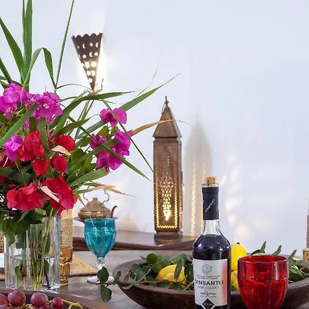 Dandy Cave - Romantic Private & Luxurious - Waterfall Pool - Hot Tub -up To 8 People Emborió