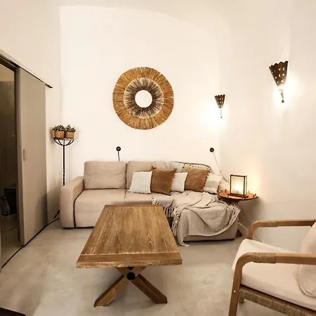 Dandy Cave - Romantic Private & Luxurious - Waterfall Pool - Hot Tub -up To 8 People Emporio (Santorini)