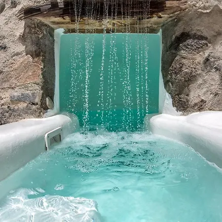 Dandy Cave - Romantic Private & Luxurious - Waterfall Pool - Hot Tub -up To 8 People * Emborió