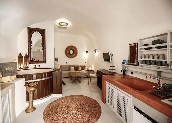 Dandy Cave - Romantic Private & Luxurious - Waterfall Pool - Hot Tub -up To 8 People Villa Emporio (Santorini)