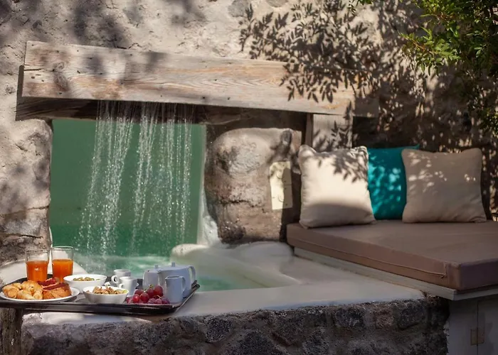 Dandy Cave - Romantic Private & Luxurious - Waterfall Pool - Hot Tub -up To 8 People Villa *